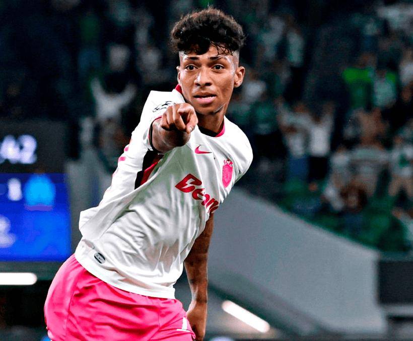 2-1!0-0!欧冠乱了,三大强队翻车,法甲第一遭绝杀,热刺拿1分